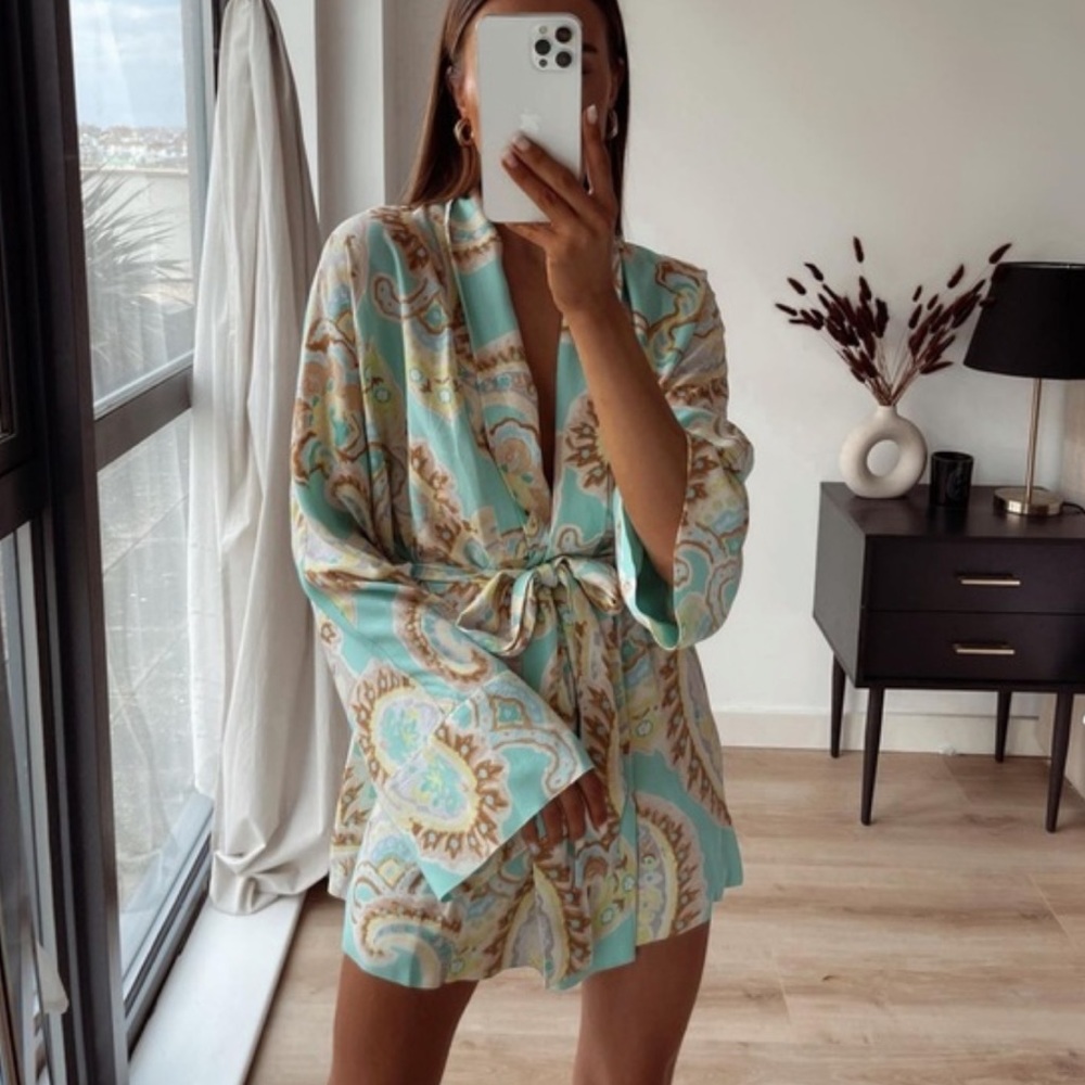 Zara blogger printer kimono style mini wrap dress